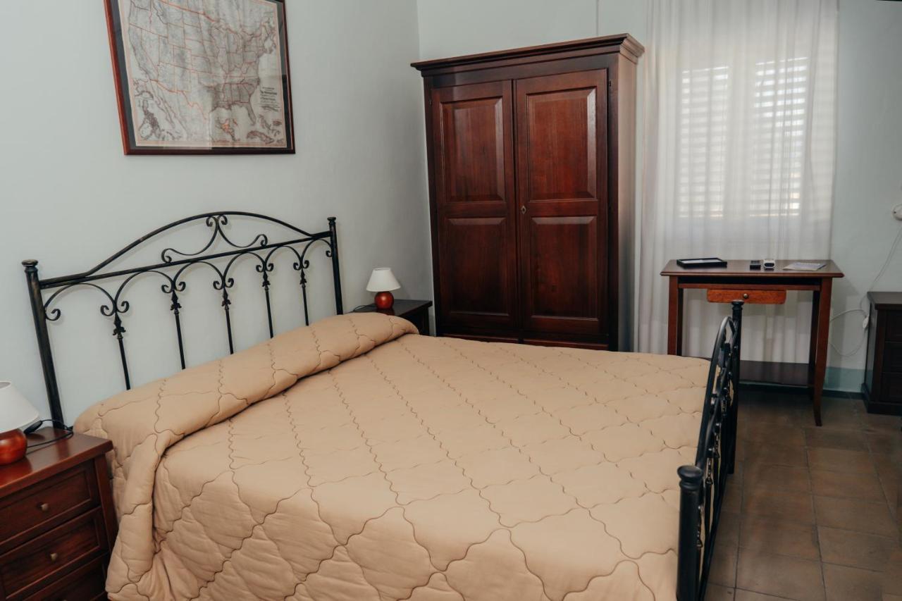 La Casa Dellamericano - Casa D'Epoca Anni '30 Aliano Extérieur photo